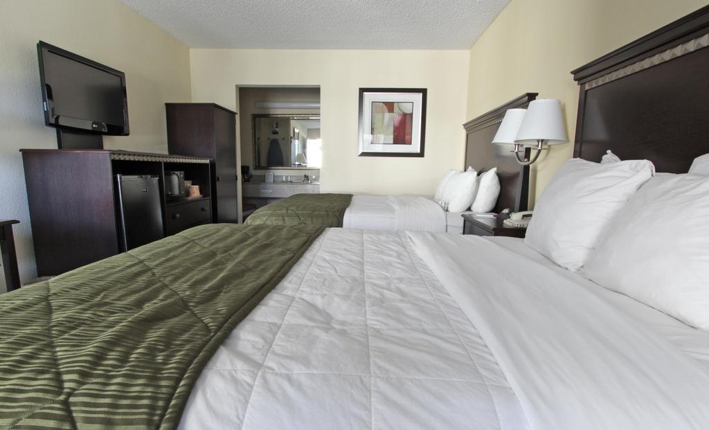 Quality Inn & Suites Greenville - Haywood Mall Екстер'єр фото