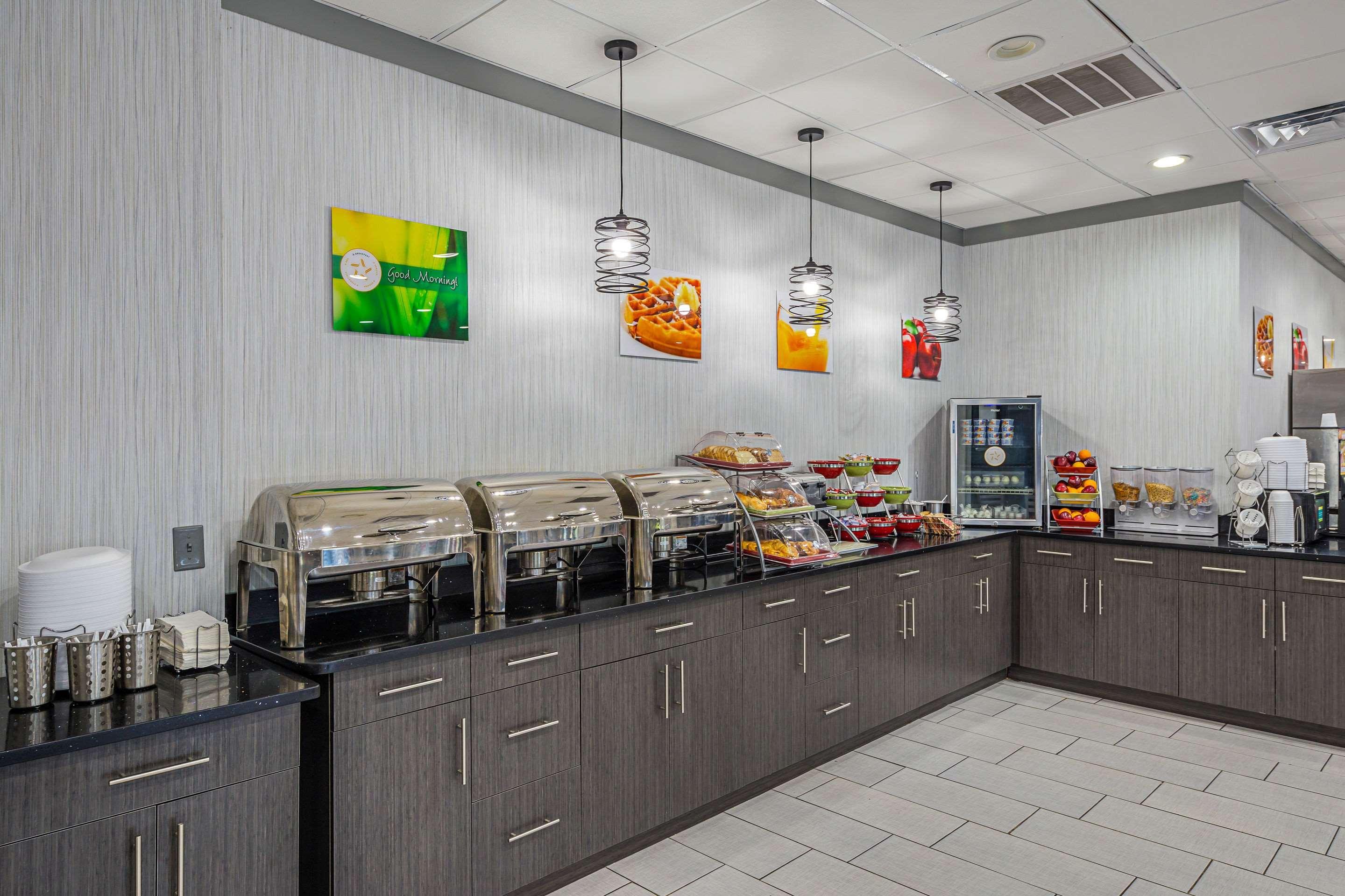 Quality Inn & Suites Greenville - Haywood Mall Екстер'єр фото