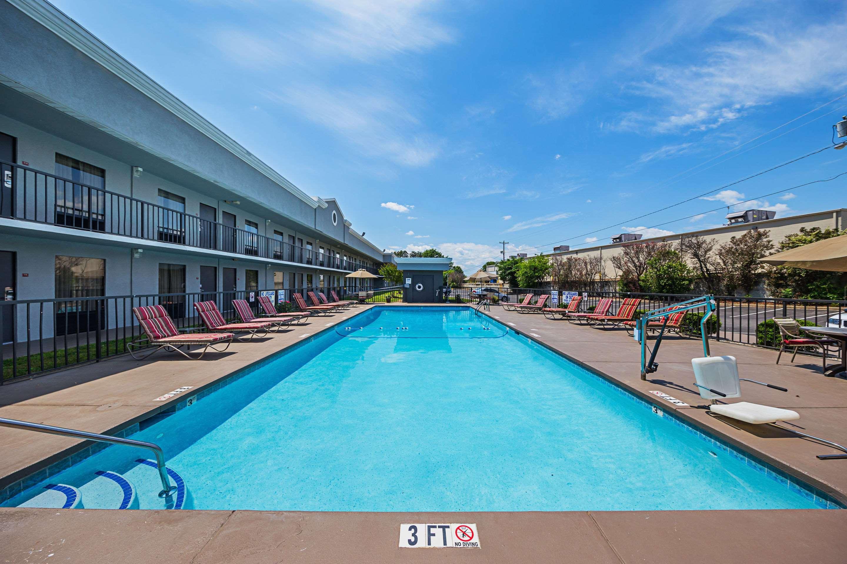 Quality Inn & Suites Greenville - Haywood Mall Екстер'єр фото