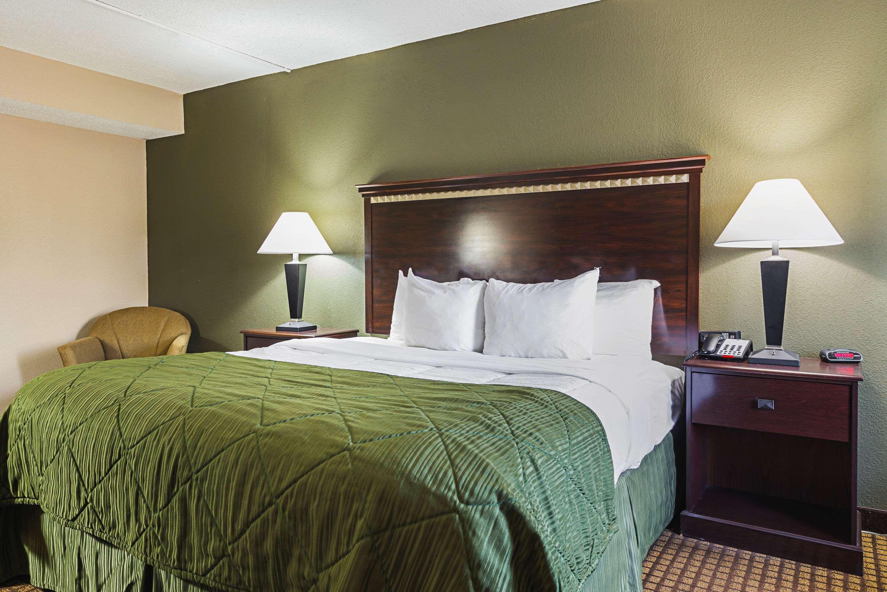 Quality Inn & Suites Greenville - Haywood Mall Екстер'єр фото